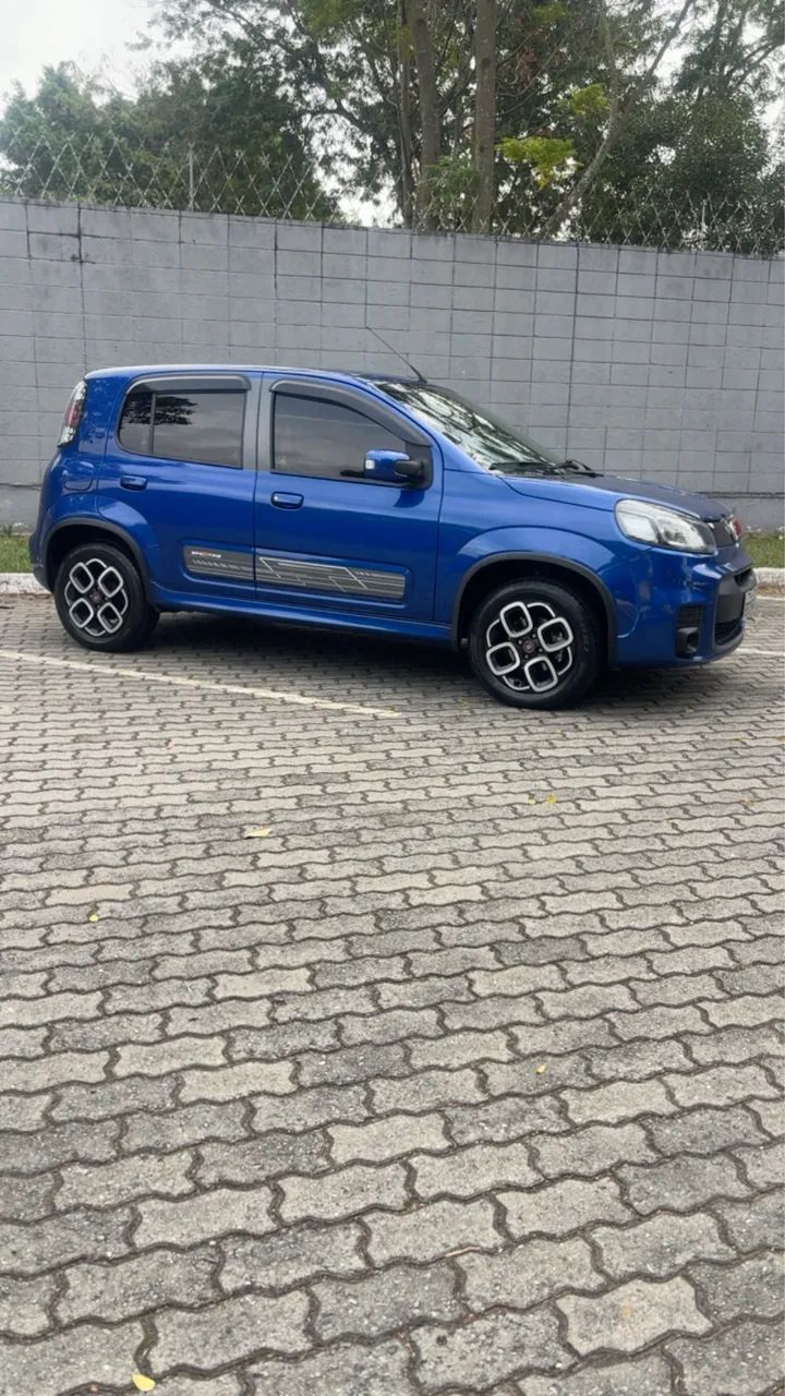 Fiat Uno Sporting 1.4 EVO Fire Flex 8V 4P 2015
