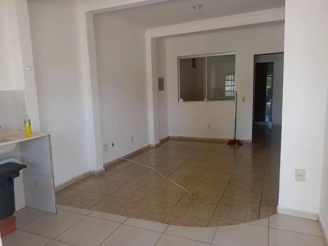 Kit c garagem sem avalista ao lado EPTG
