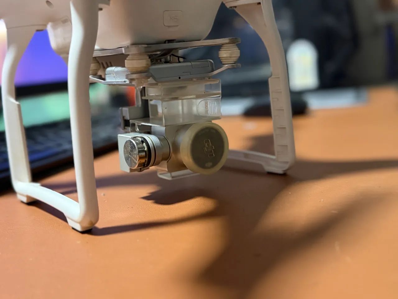 DRONE DJI PHANTOM 3 COM CÂMERA 4K ? KIT COMPLETO!  - Foto 4