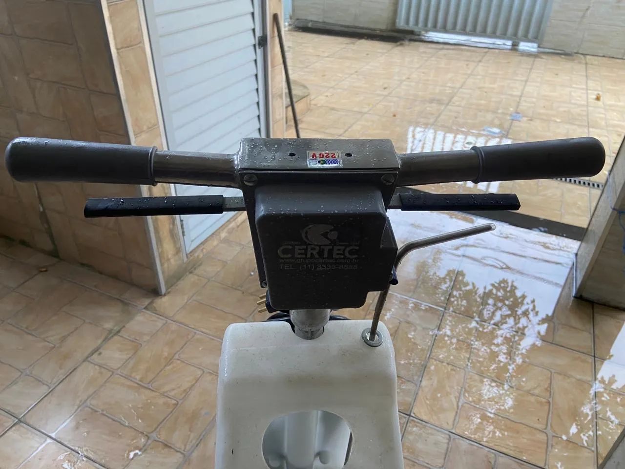 Máquina limpeza pisos removedora certec  - Foto 3