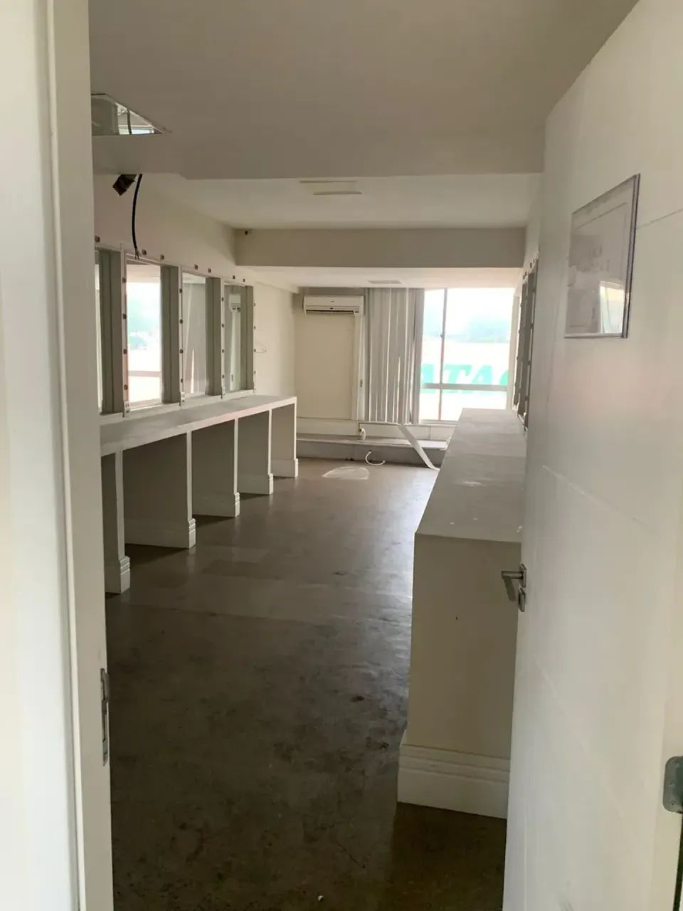 Andar comercial no Ed Fontana, na Reta da Penha! - Foto 4