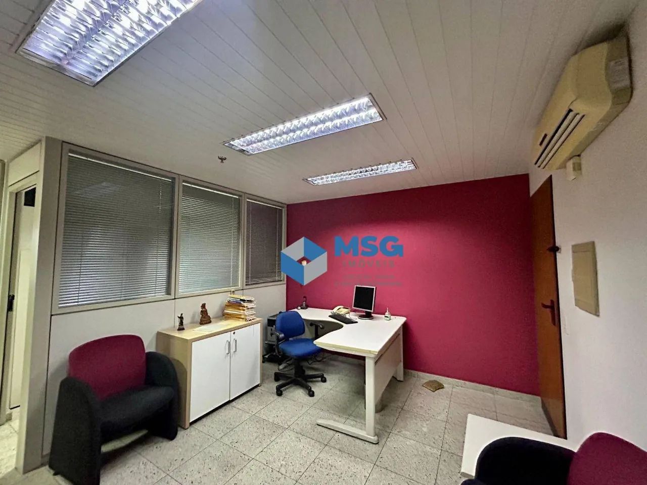 Sala Comercial Mobiliada próxima ao Metrô Saúde