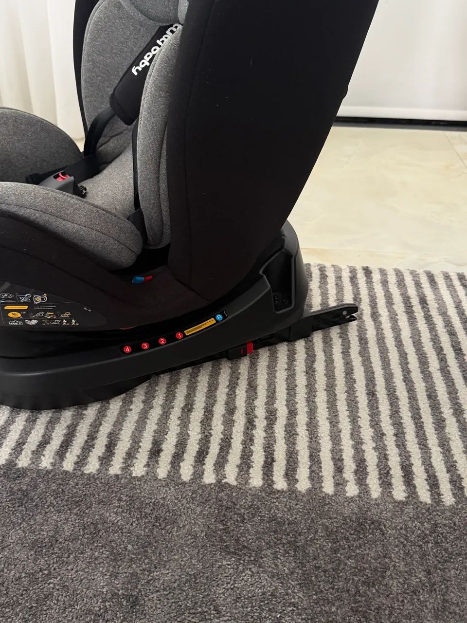 Cadeira automátiva com isofix 360 giro com 4 níveis do 0 ao 36  - Foto 2