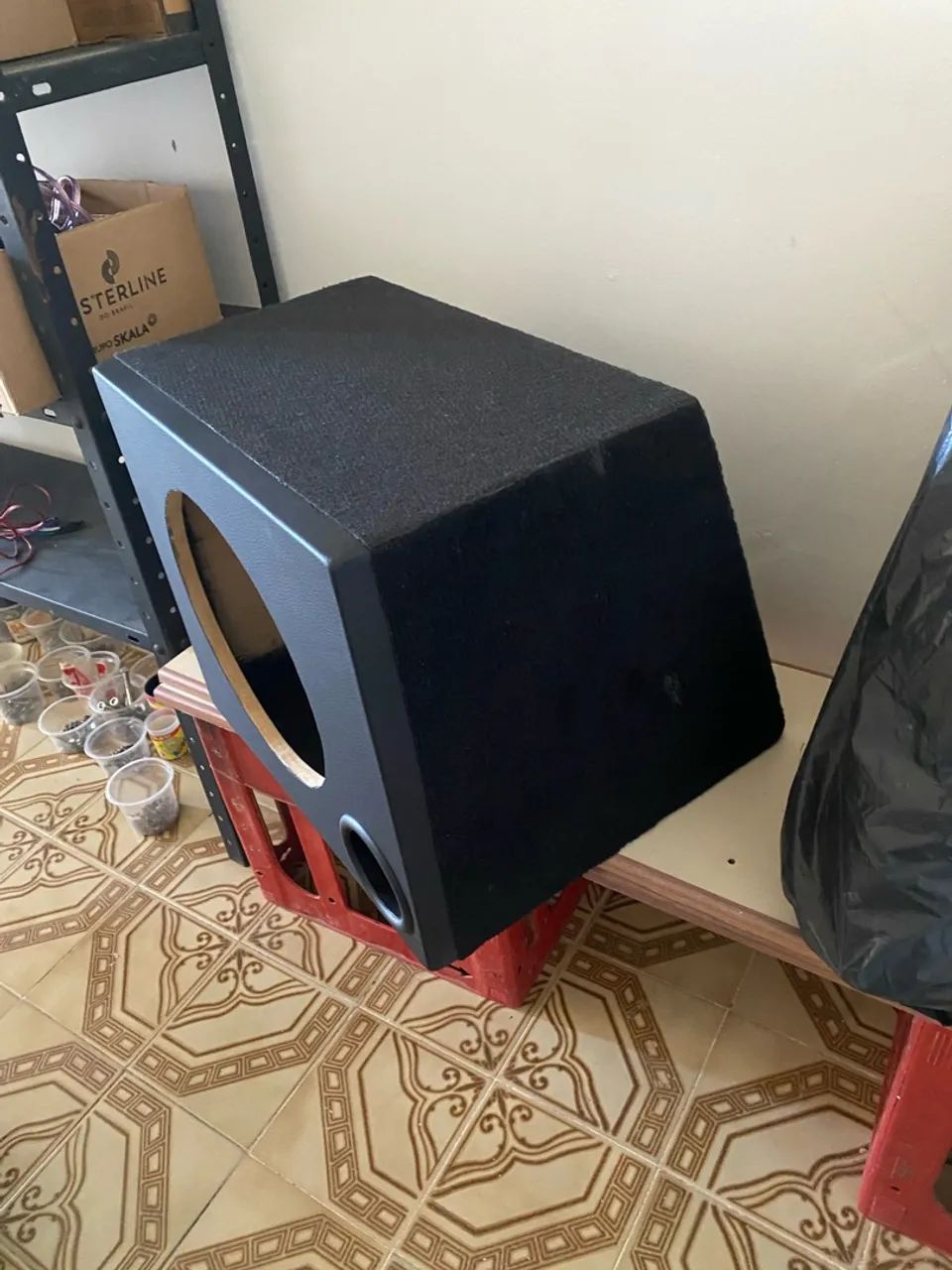 Caixa pra sub 12 polegadas 50 litros  - Foto 2