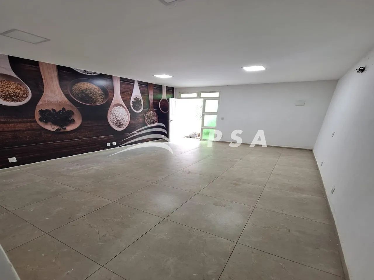 EXCELENTE OPORTUNIDADE PARA QUEM BUSCA UM ESPAÇO COMERCIAL BEM LOCALIZADO E COM ÓTIMA VISI - Foto 4