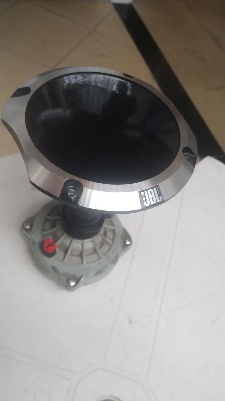 Corneta d250x e Twitter 305