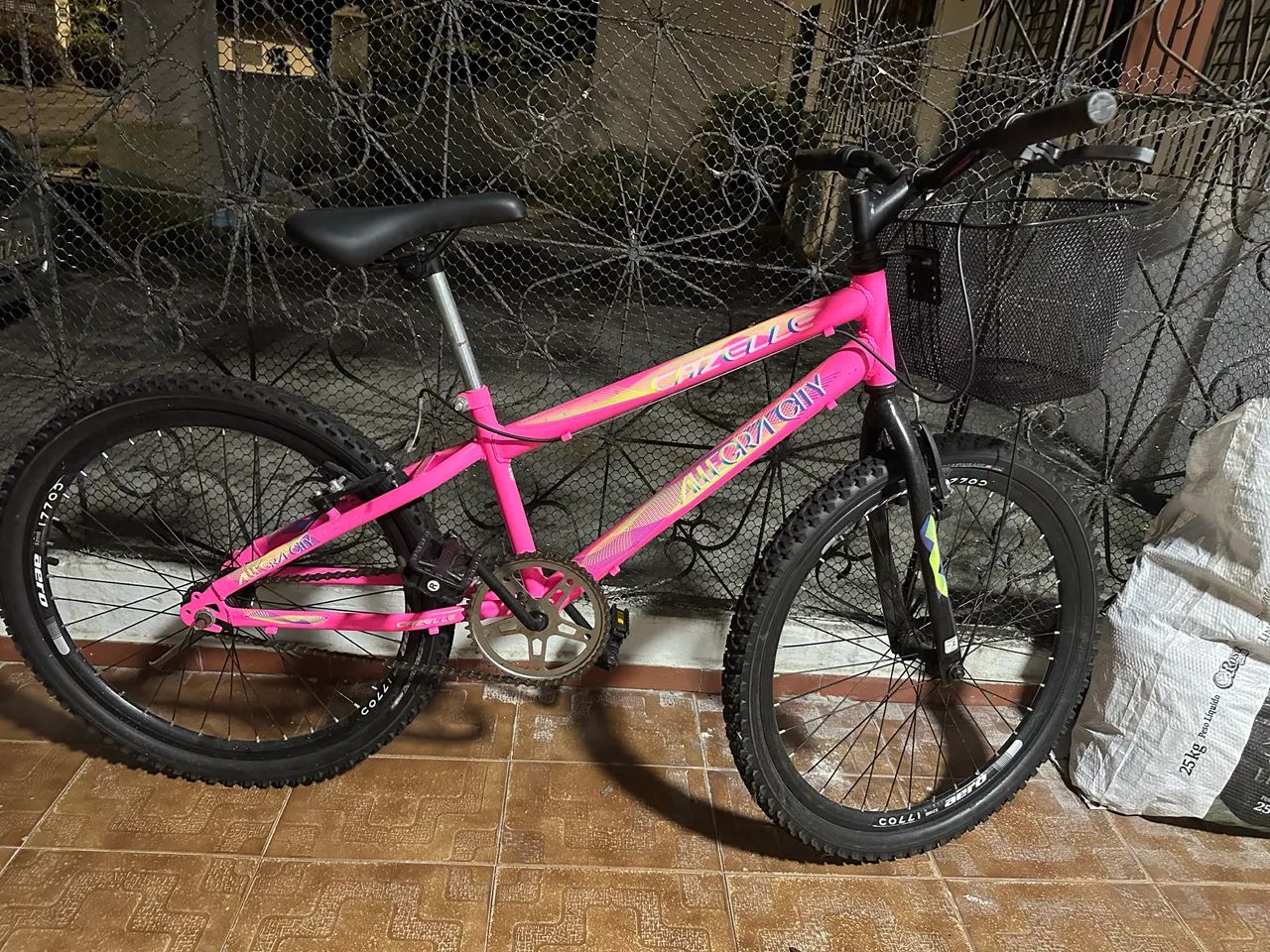 Bicicleta semi-nova  - Foto 3