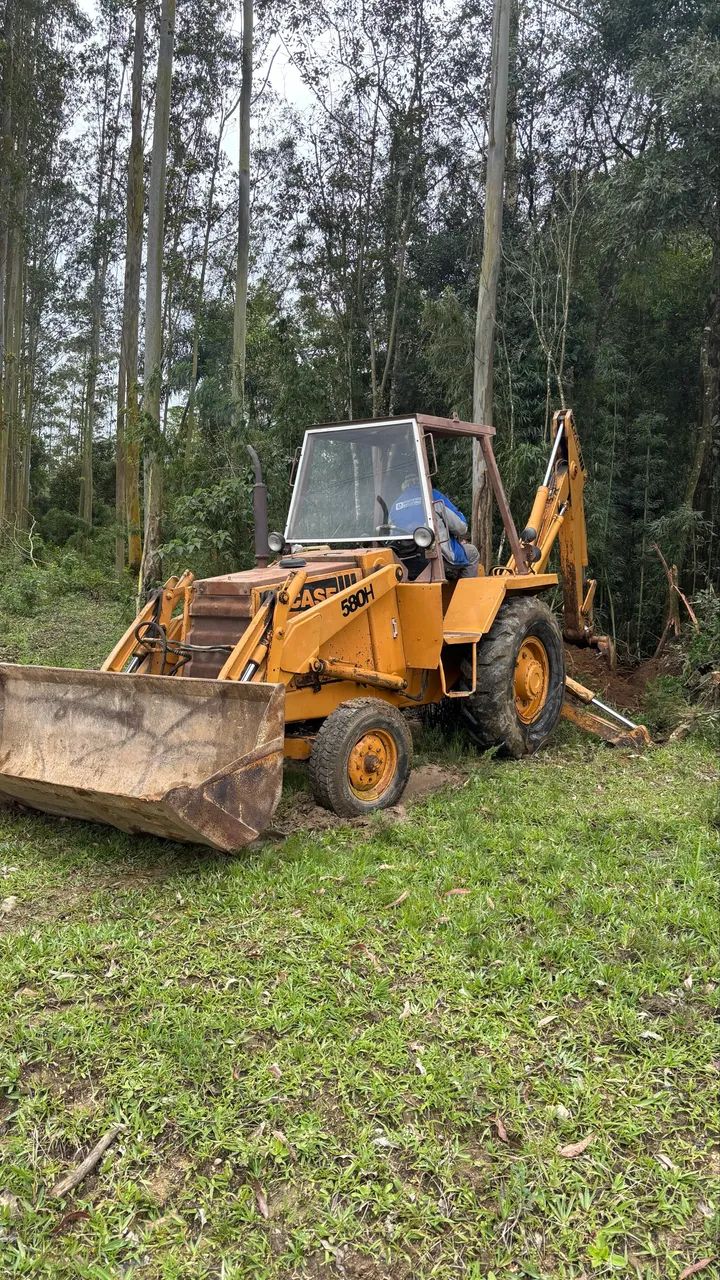 Retroescavadeira case 580h 1994