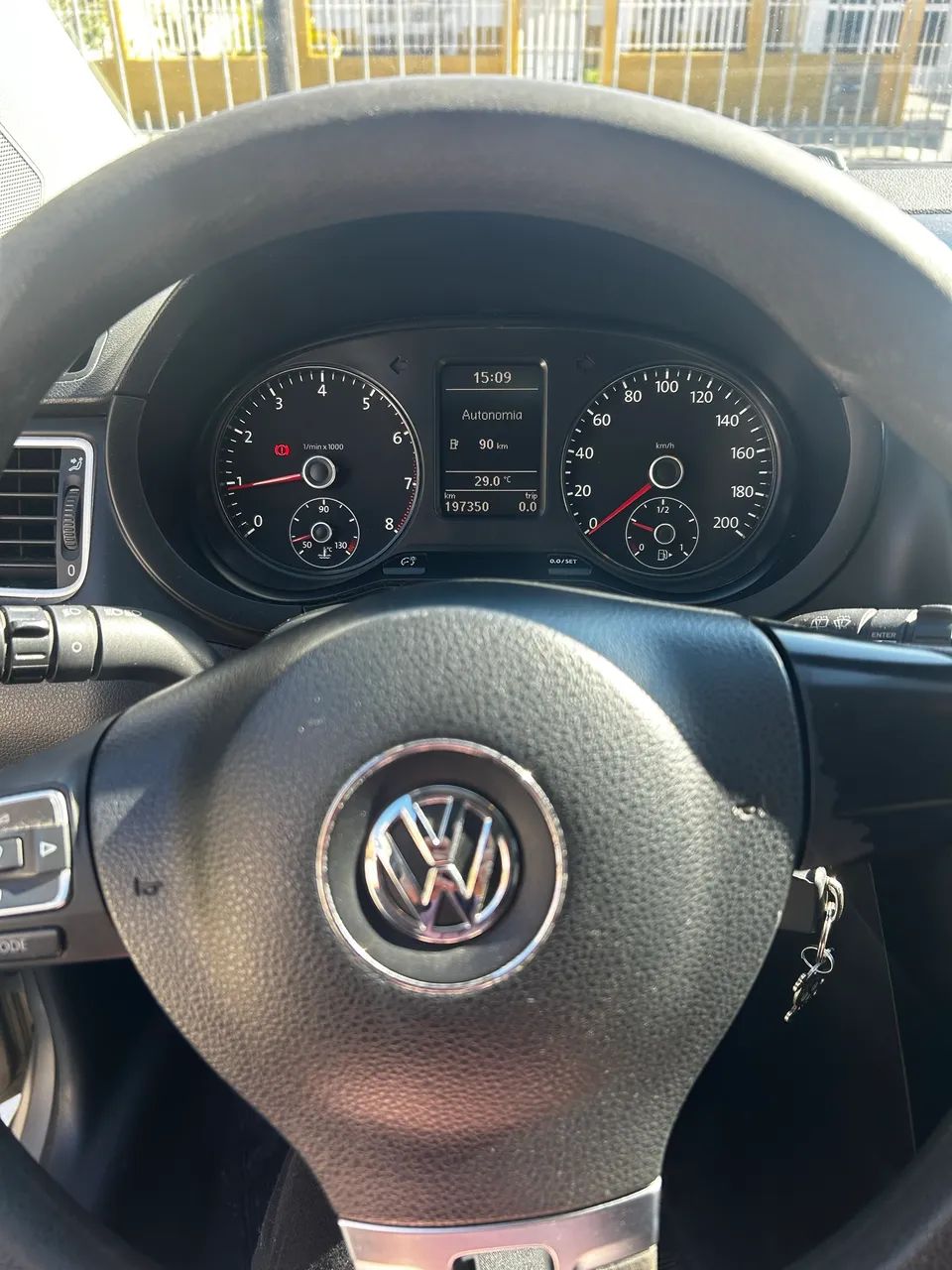 Volkswagen Fox 1.0 MI Total Flex 8V 5P 2012 - Foto 5