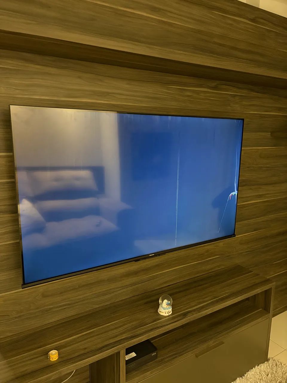 Tv Hisense 55 polegadas Q6n Tela rachada