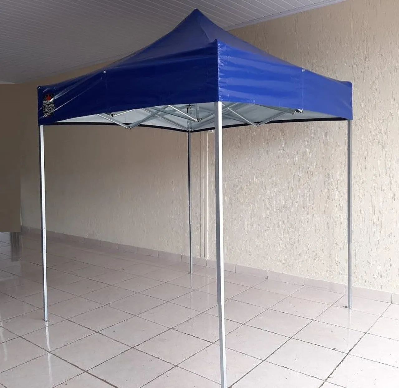 Tenda 2x2 pouco uso 
