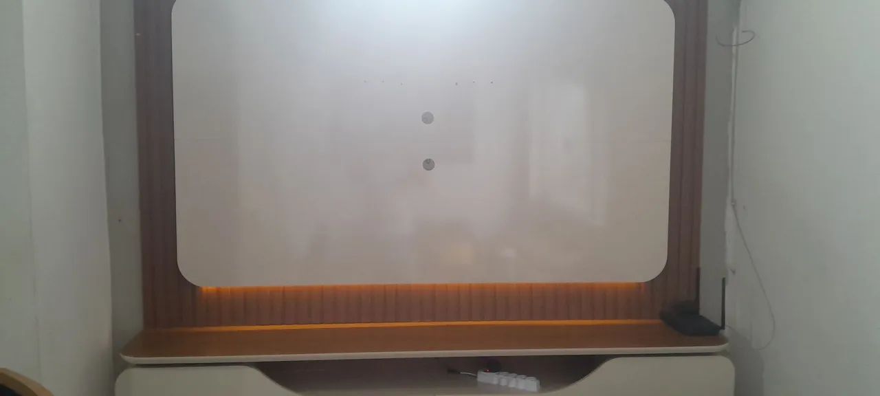 Painel de parede para TV de até 80 polegadas 