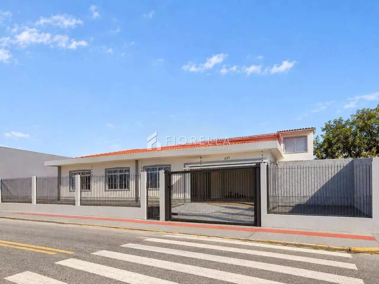 Casa com 6 amplos quartos, 216 m² Capoeiras - Florianópolis/SC - Foto 2