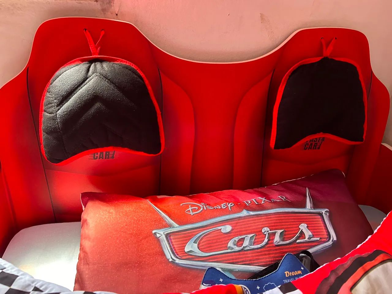 Kit guarda roupa mais cama infantil com tema de carros - Foto 3