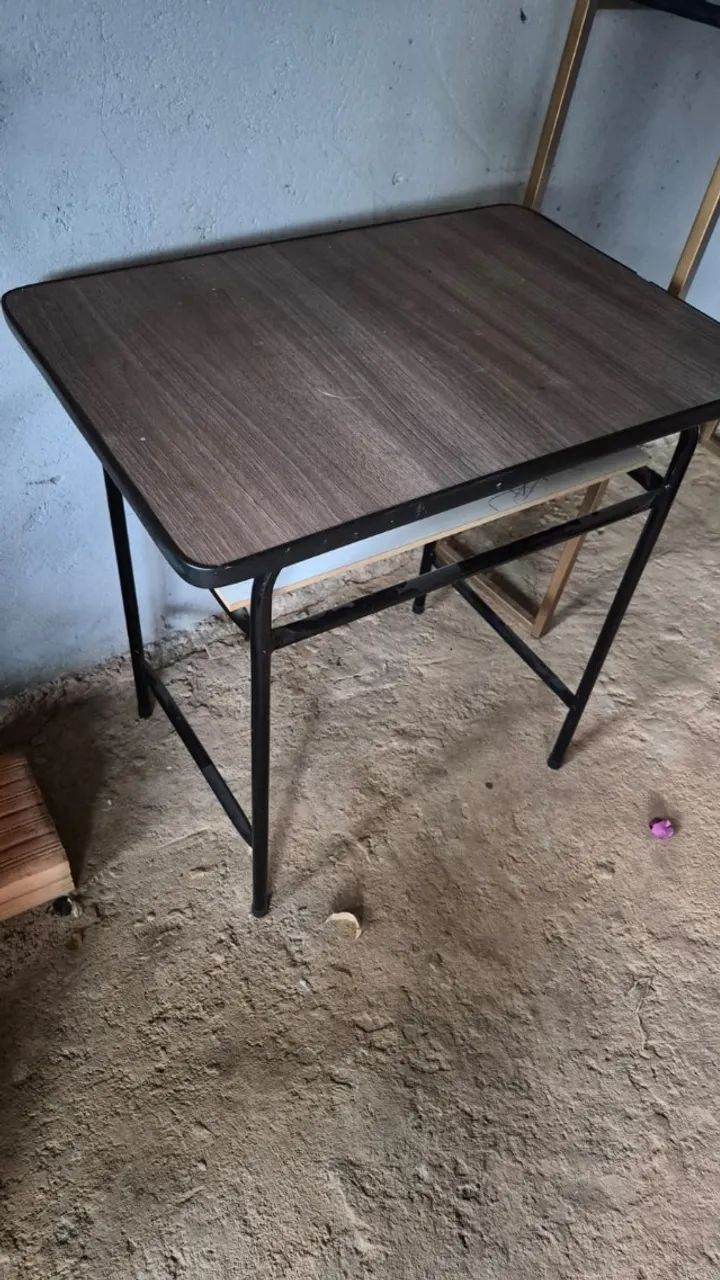 Conjunto com duas mesas/cadeiras escolares infantil  - Foto 4