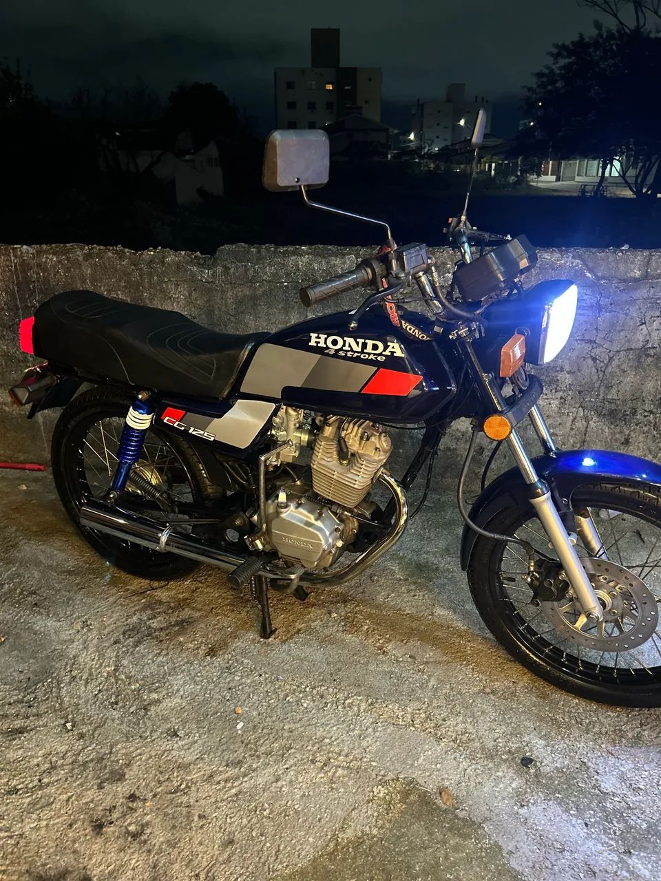 Vendo cg 125 ano 87 azul 