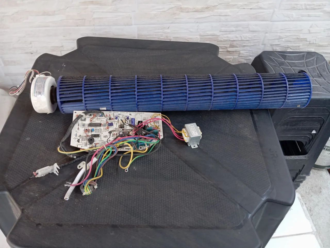 Turbina com motor e placa de ar condicionado 
