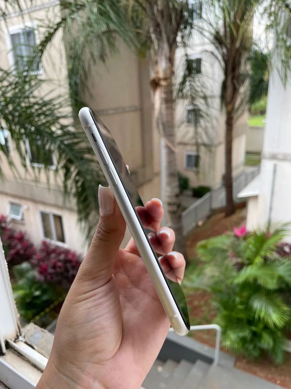 IPhone 11 64G branco  - Foto 5