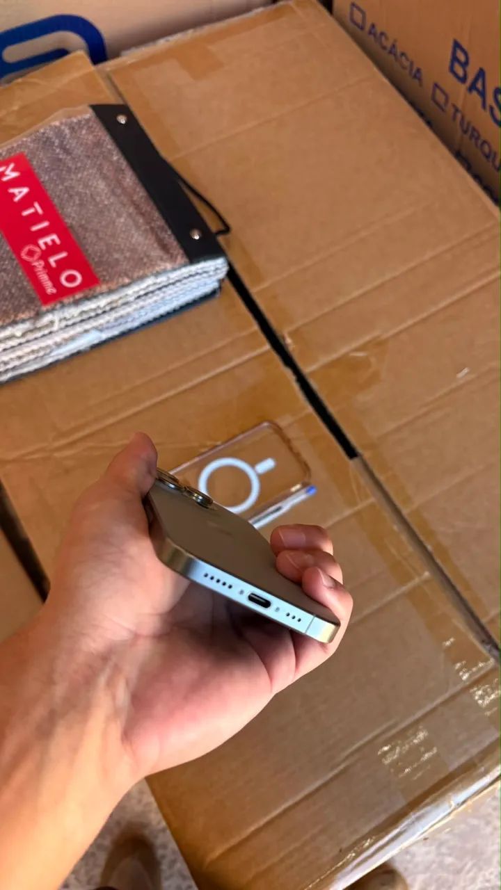 iPhone 15 Pro - Foto 4