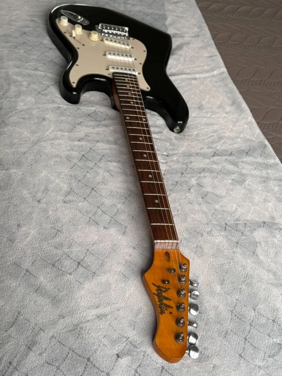 Guitarra Dolphin stratocaster  - Foto 4