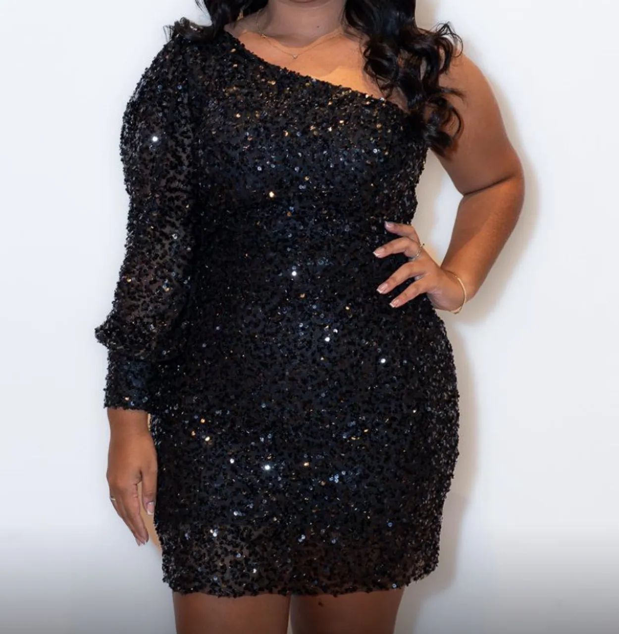 Vestido de paetê preto curto - Foto 2