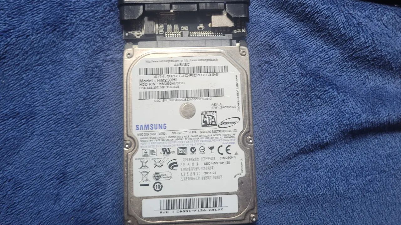 Vendo hd Samsung com case 250gb novo 