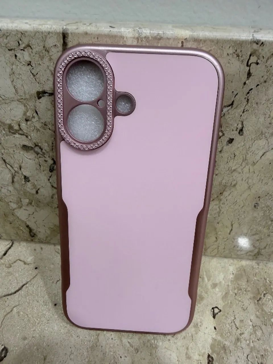 Capinha IPhone 17 rosa  - Foto 3