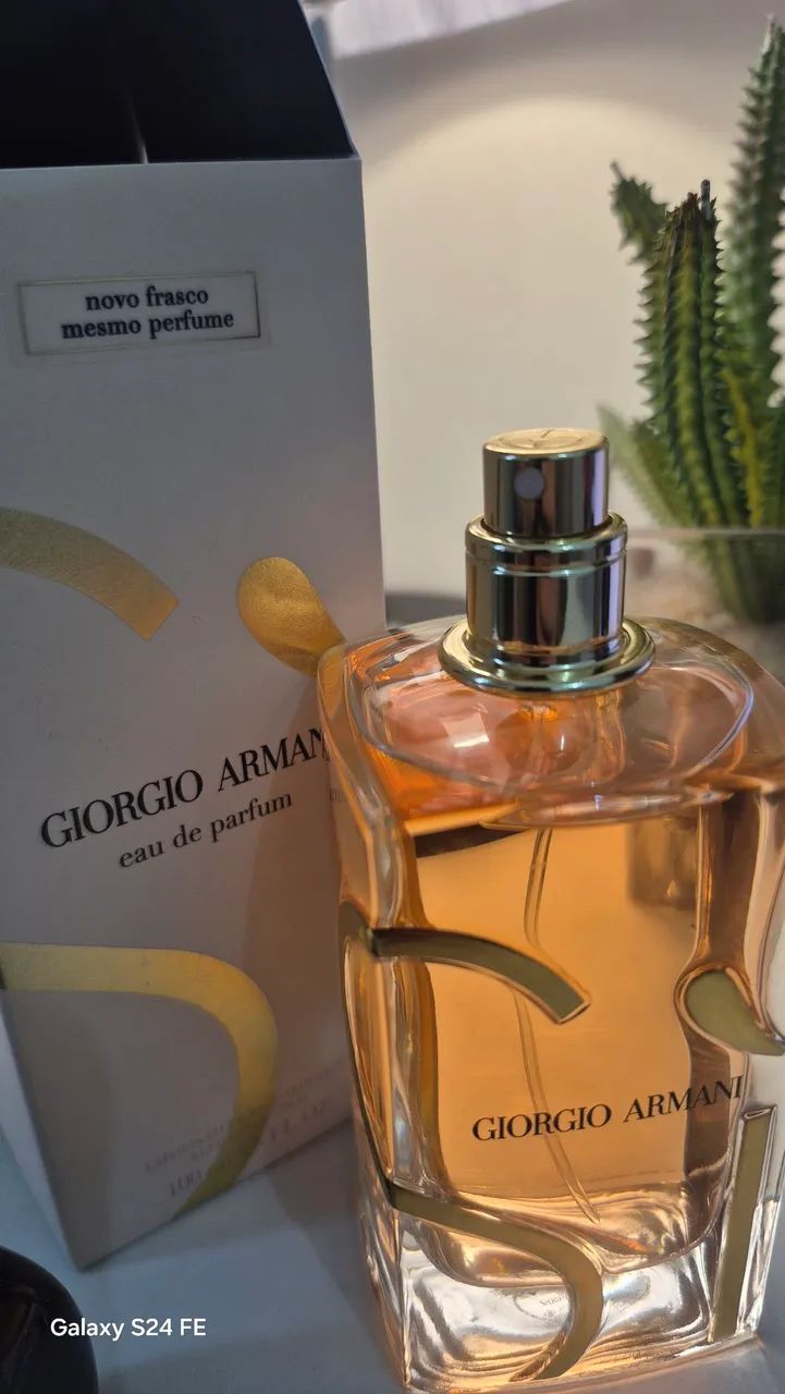 Sì de Giorgio Armani - 100ml - desapego  - Foto 5