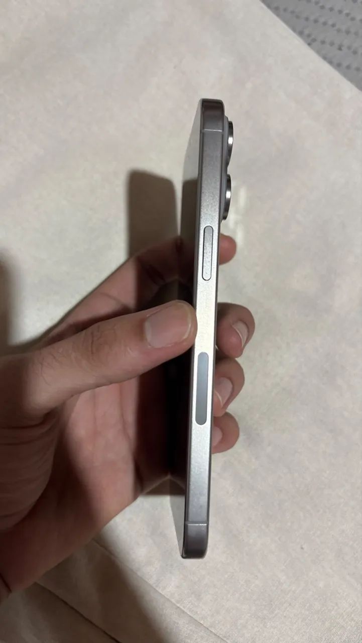 iPhone 15 pro Max  - Foto 2