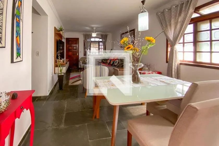 Casa à Venda - Centro, 3 Quartos, 330 m2 - Foto 2