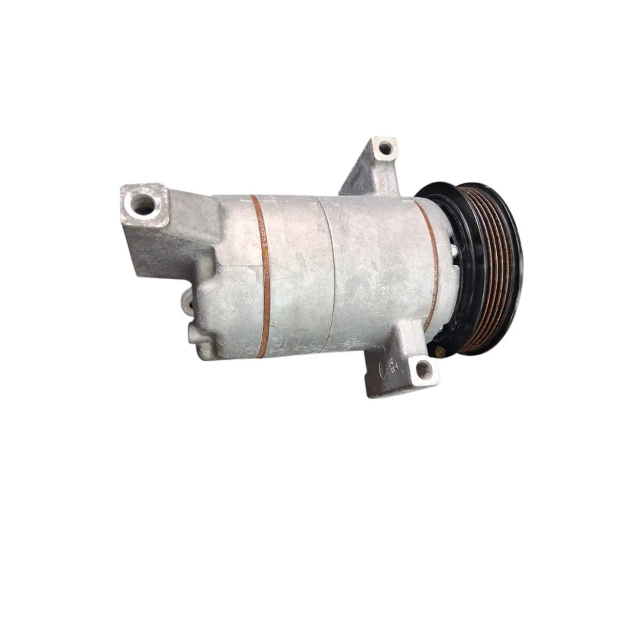 Compressor Ar Condicionad Chevrolet Onix Spin Tracker 20/25