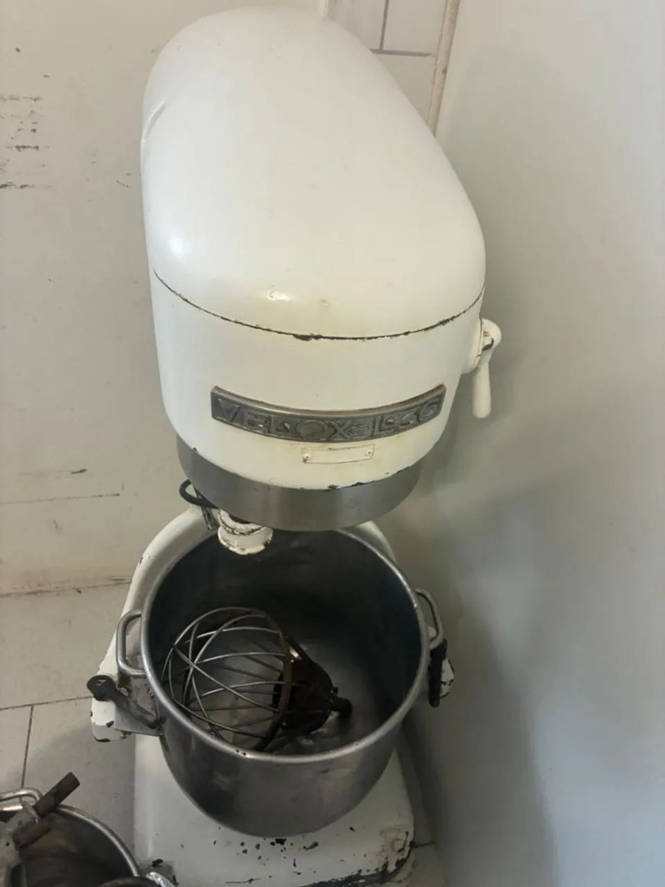 Vendo Batedeira industrial VELOX 36L