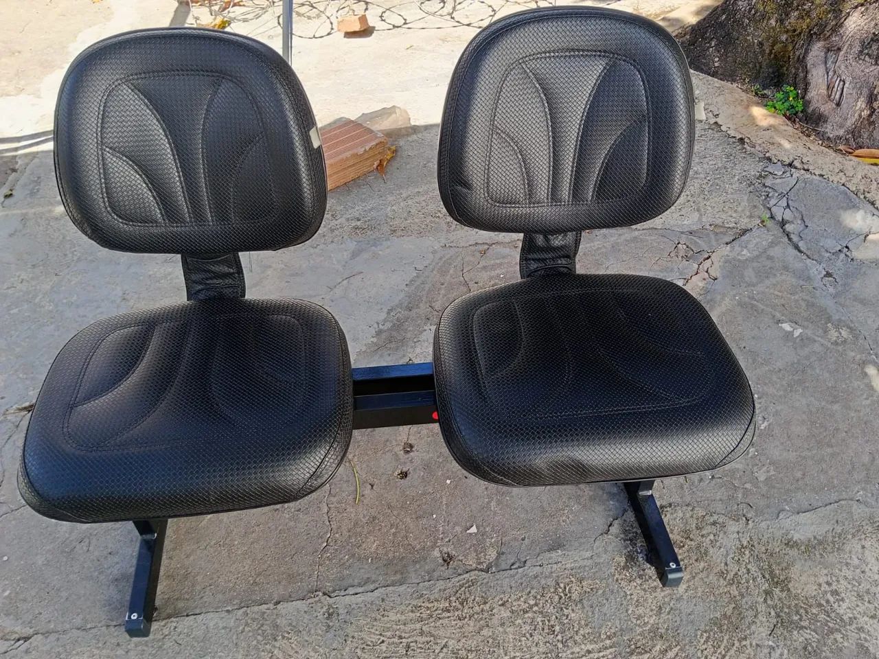 Conjunto de Longarinas 2 e 3 Lugares e maçã de atendimento.  - Foto 3