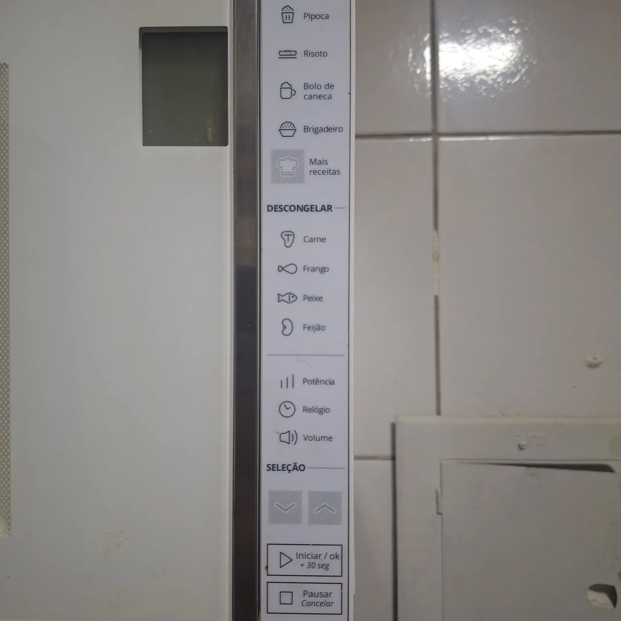 Micro-ondas Brastemp 32L novinho - Foto 2