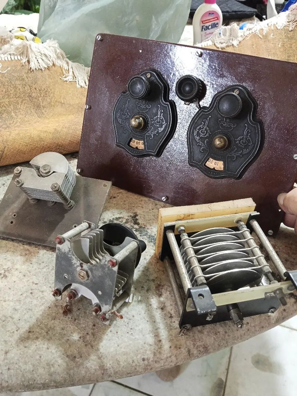 Capacitores variáveis,antigos usados : - Foto 3