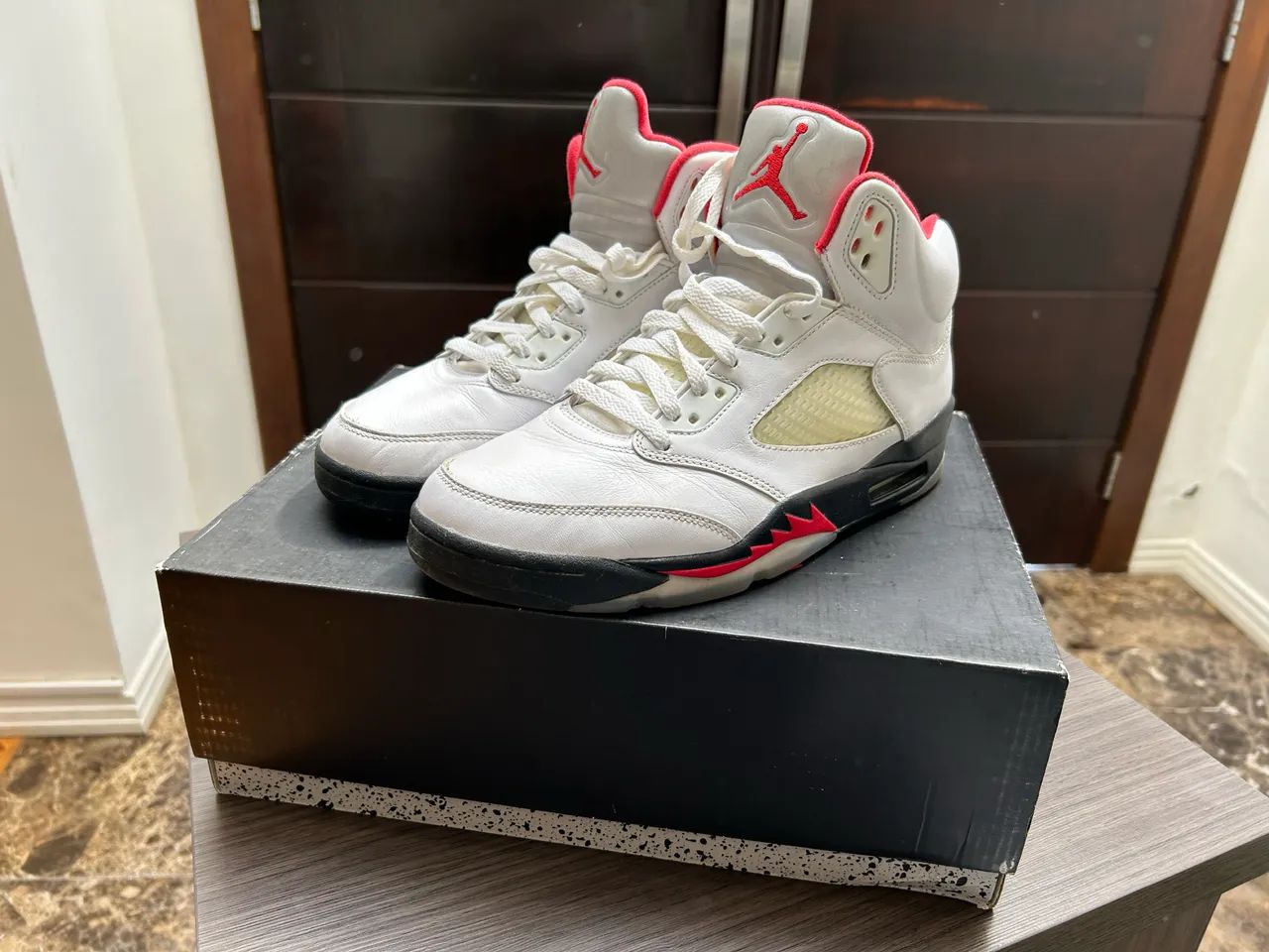 Nike Air Jordan 5 Fire Red