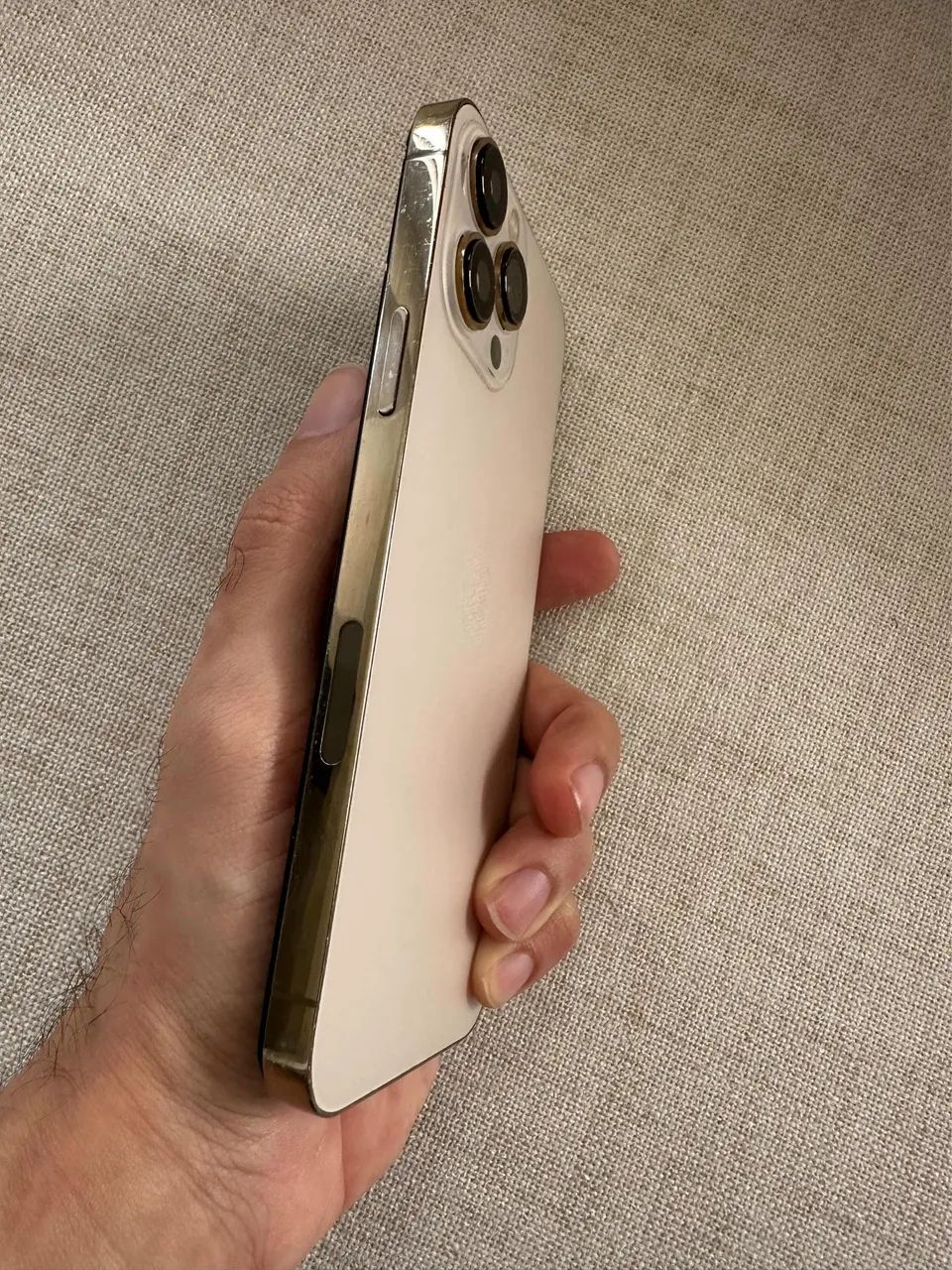 iPhone 13 Pro Max dourado todo filé celular funcionando perfeitamente  - Foto 5