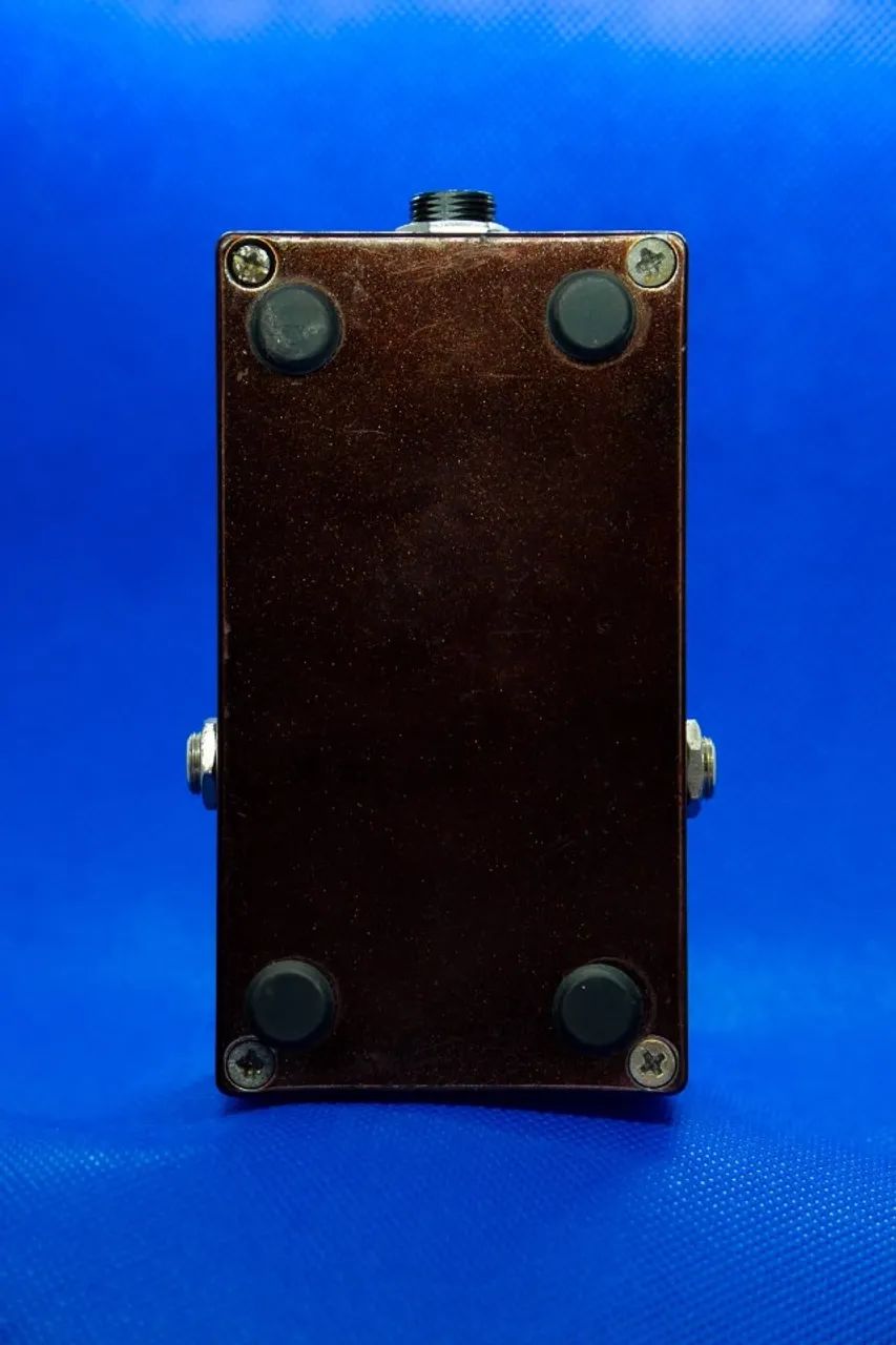 Wampler Leviathan pedal fuzz versátil e de alto ganho _