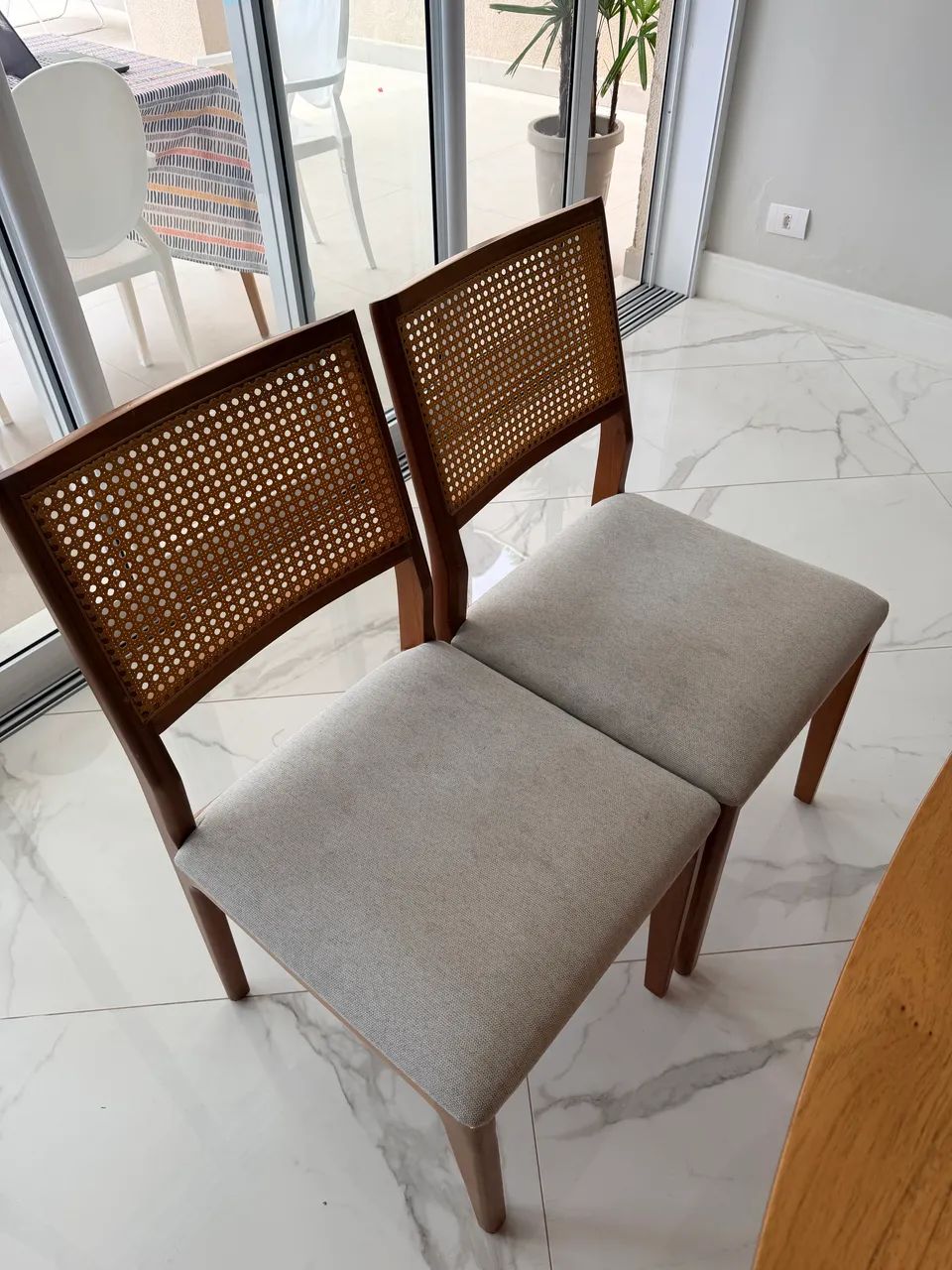 Sofá 4 lugares cinza  - Foto 4