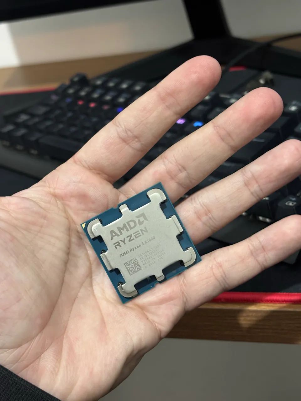 RYZEN 3 8300G - Foto 4