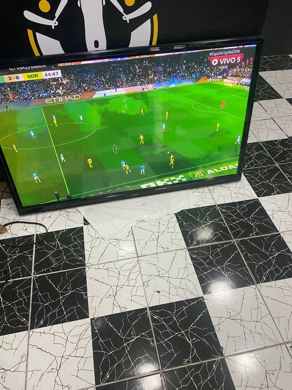 Vendo tv LG 65 polegadas obs não é Smartv  - Foto 2