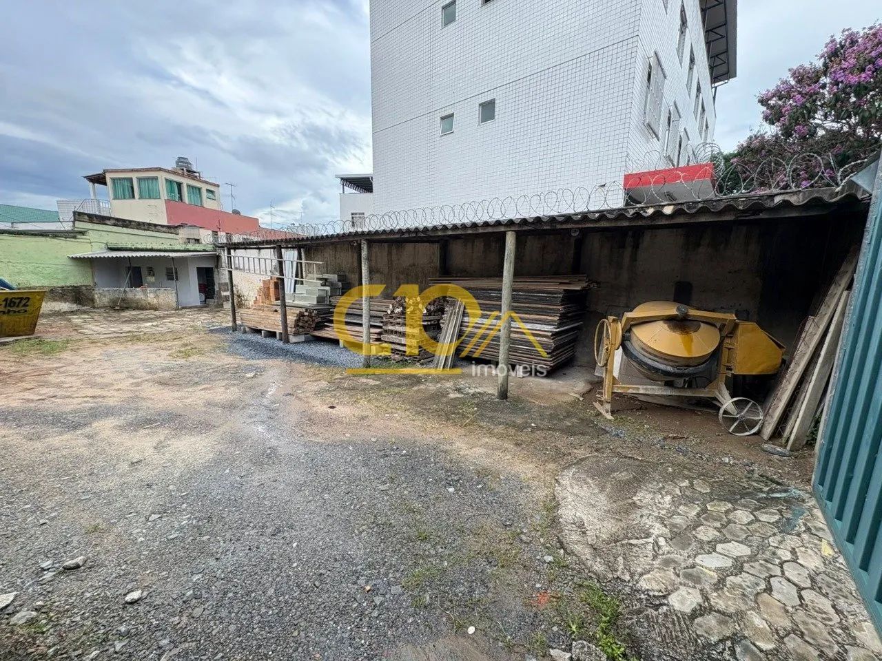 Lote/Galpão, bairro Dona Clara