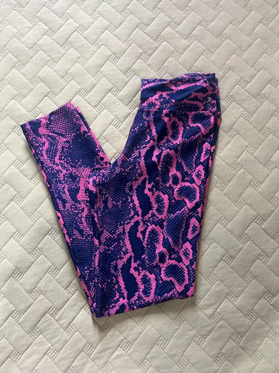 Lote de roupas de academia  - Foto 2