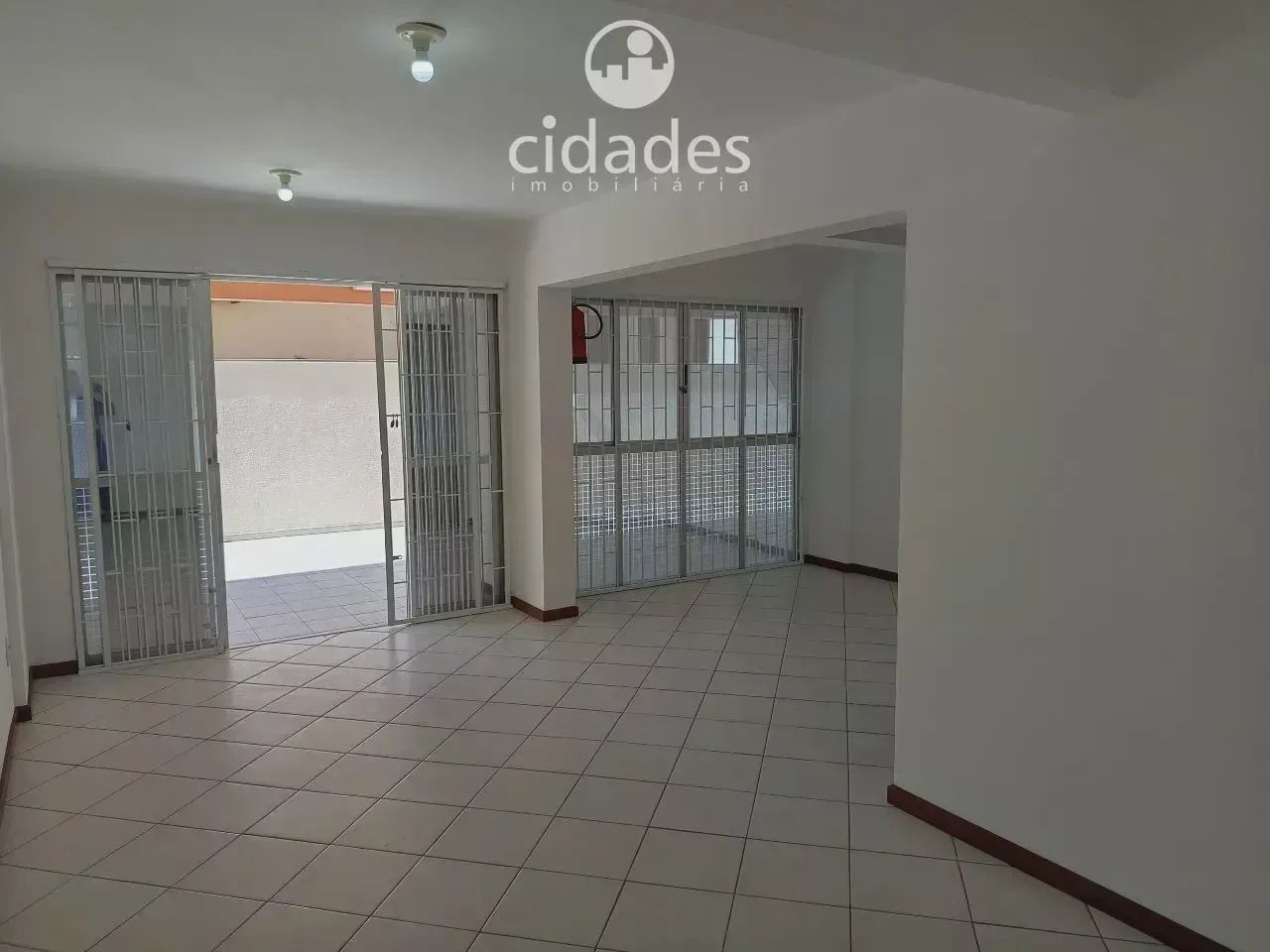 Sala comercial para aluguel próximo a faculdade Estácio de Sá em Barreiros - Foto 2