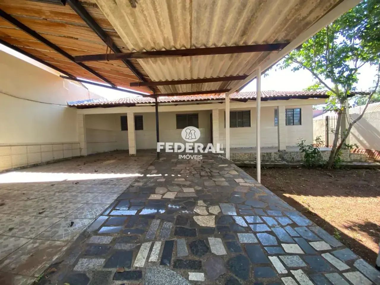 03 Quartos sendo 1 suíte, 100 M², com edícula de dois cômodos na frente codigo: 330841 - Foto 2