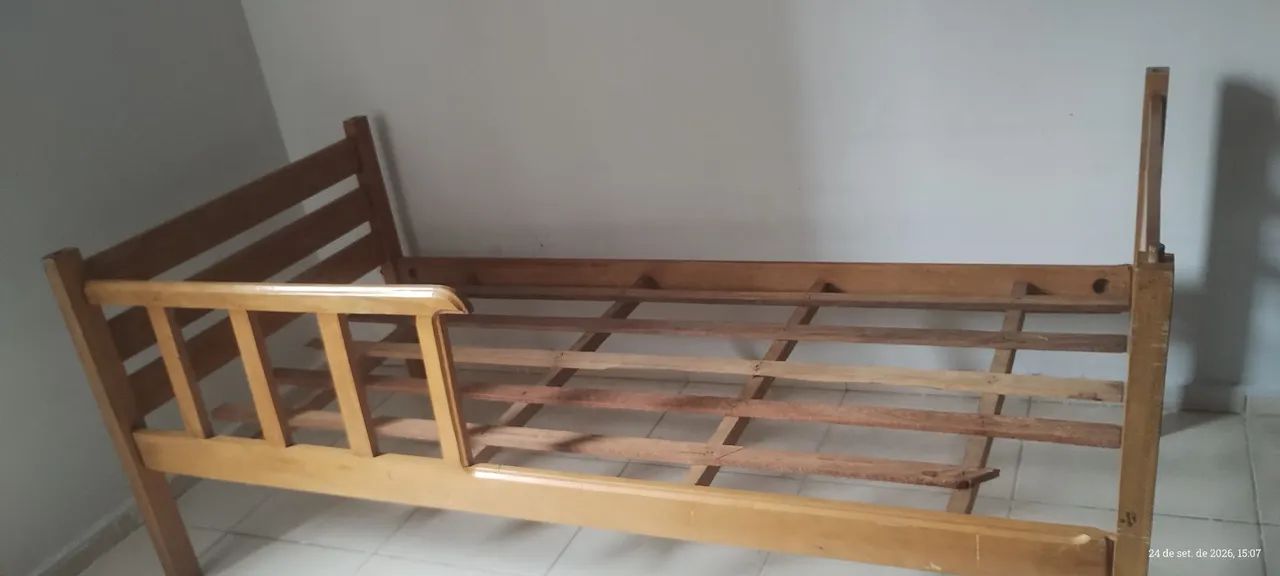 Cama de solteiro em madeira  - Foto 2