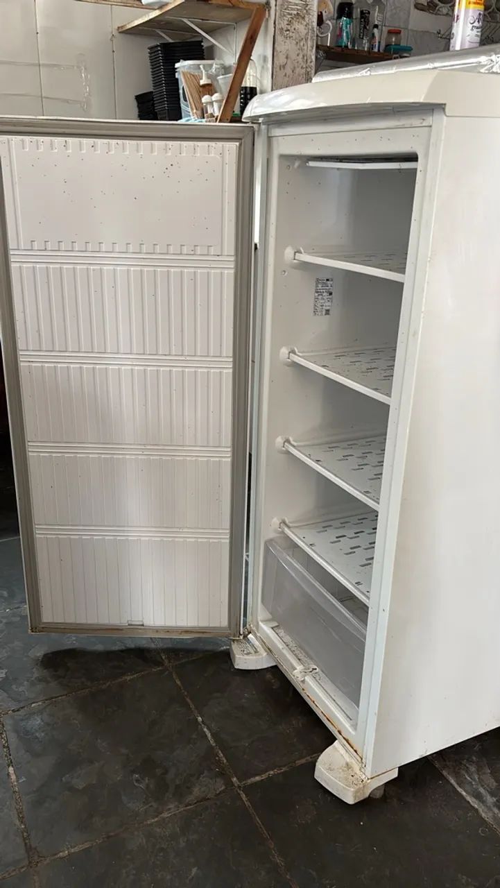 Freezer Vertical pequeno  - Foto 3