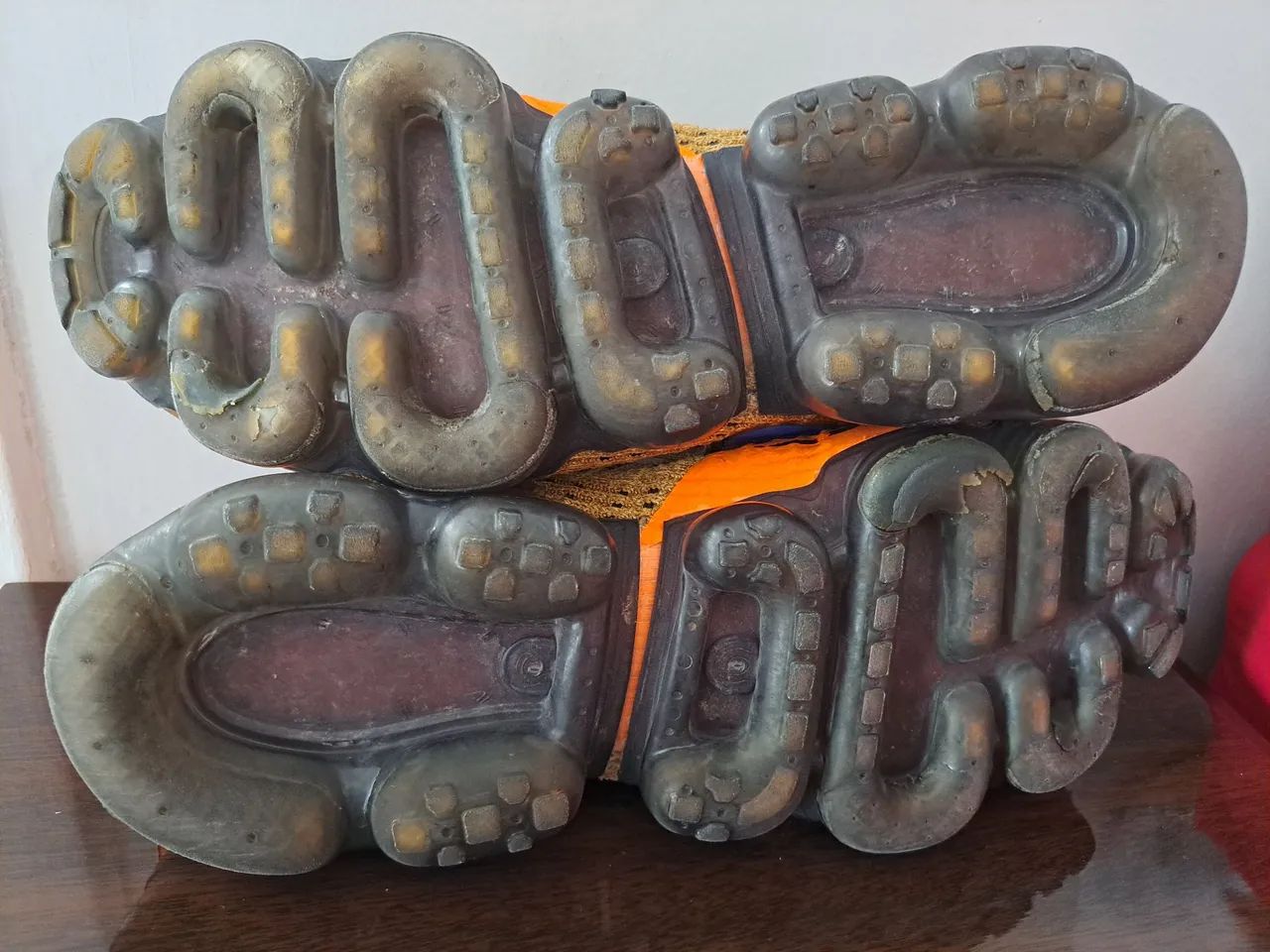 VaporMax Marrom com Laranja tam 42 - Foto 4