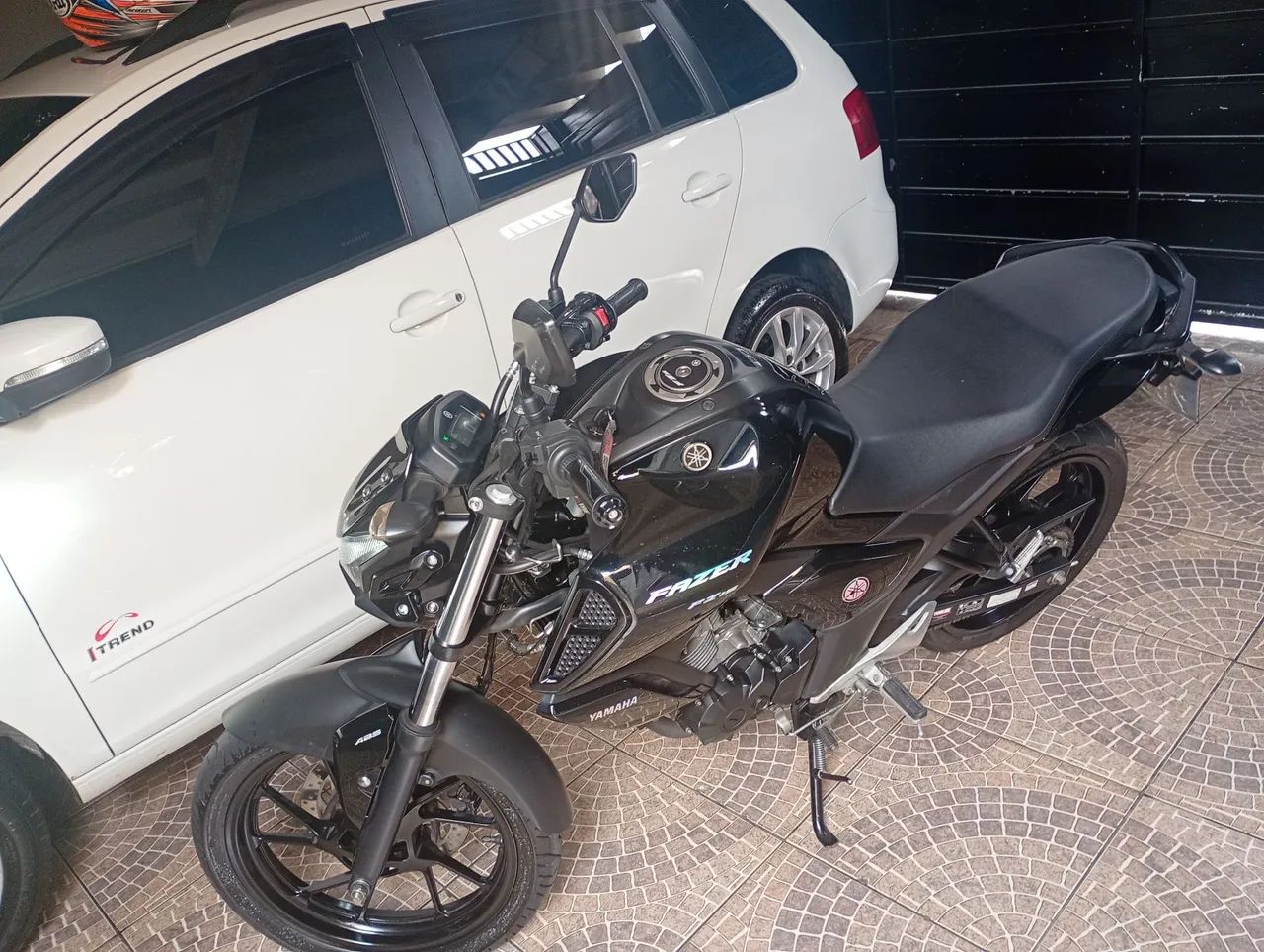 Fz 15 