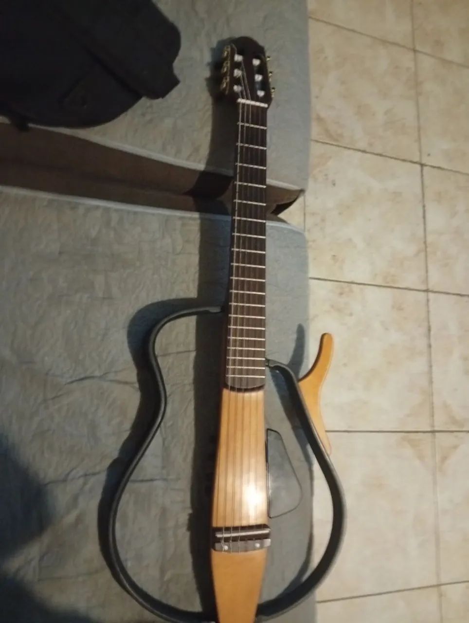 Violão Yamaha silent 110n - Foto 2